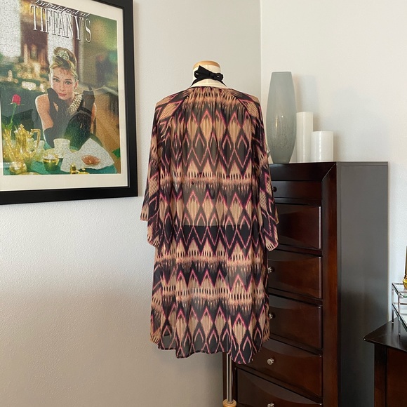 Express OSFM long open sheer cover up - Picture 2 of 2